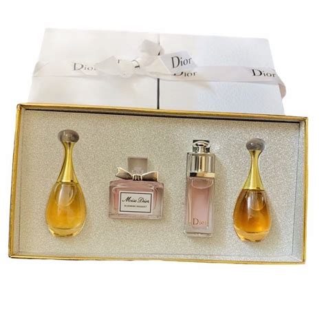 parfum miniatur set dior|christian dior mini perfume set.